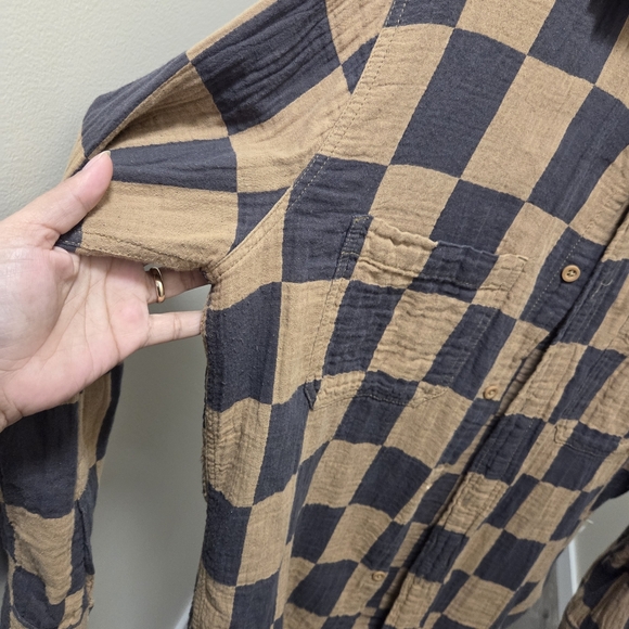 Urban Outfitters 100% Cotton Button Down Shirt - Picture 2 of 8